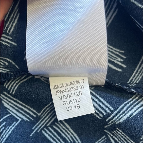 Banana Republic Print Sleeveless V Neck Top Blouse - Navy, Blue - Size Small - Picture 10 of 11